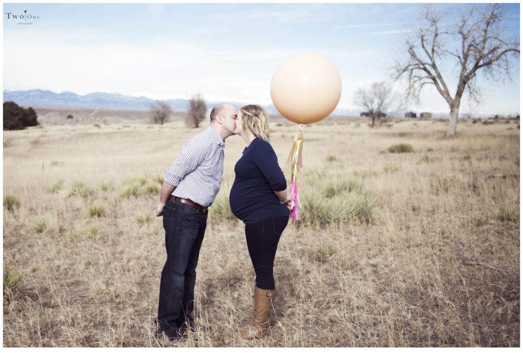 Cherry Creek Reservoir Maternity Photos by Two One Photography